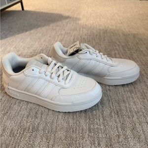 Adidas Women’s POSTMOVE Sneakers